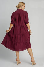 Load image into Gallery viewer, Umgee Collared Tiered Midi Dress in Plum
