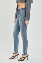 Load image into Gallery viewer, Cello Jeans Mid Rise Skinny Ankle Jeans in Tint
