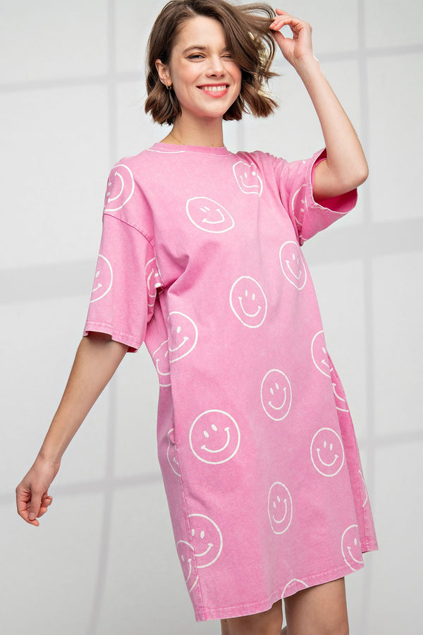 Easel Smiley Face Print T Shirt Dress in Barbie Pink Dress Easel   
