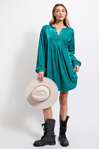 Easel Soft Velvet Tunic Dress in Emerald Dresses Easel   