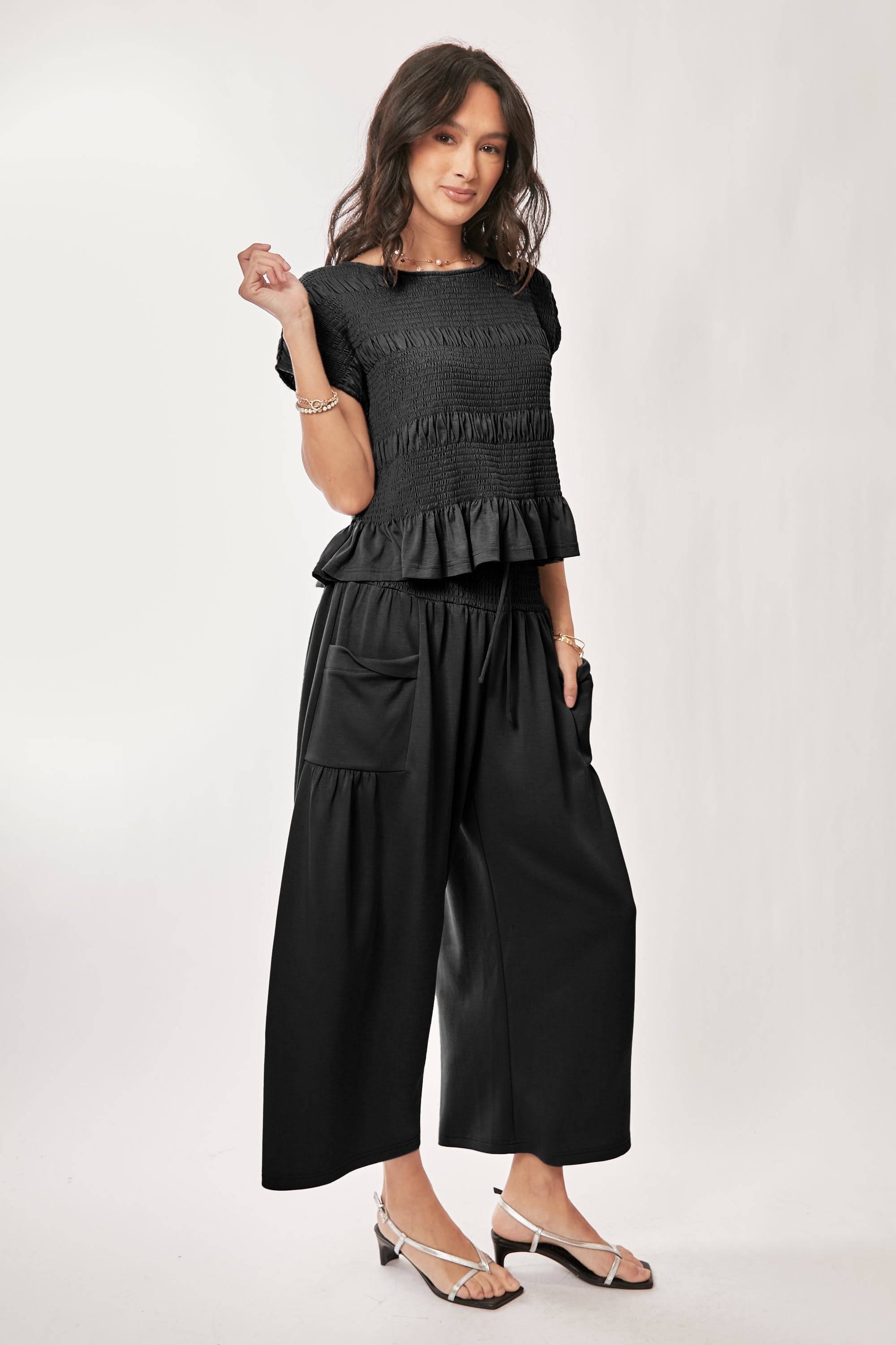 Davi & Dani Solid Color Top and Pants Set in Black – June Adel