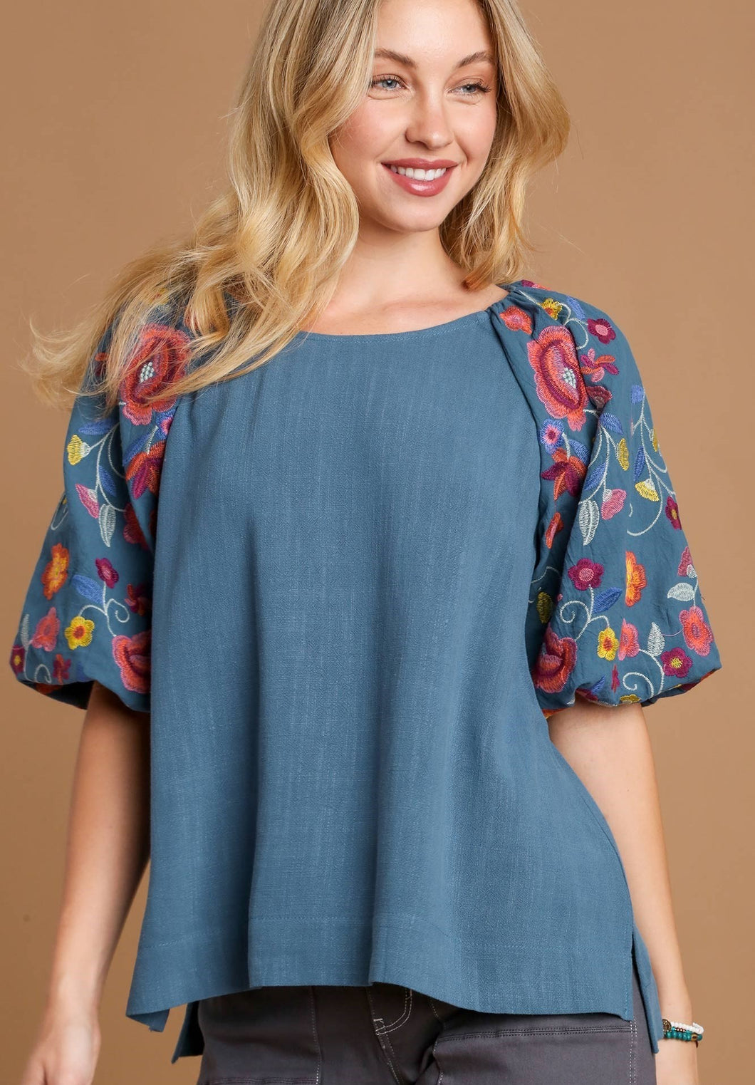 Umgee Linen Blend Top with Embroidery Sleeves in Teal