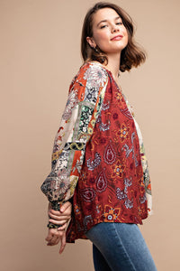 GiGiO Mixed Print Faux Button Front Top in Marsala