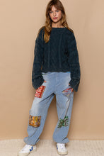 Load image into Gallery viewer, POL OVERSIZED Textured Vintage Washed Sweater in Navy
