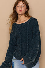 Load image into Gallery viewer, POL OVERSIZED Textured Vintage Washed Sweater in Navy
