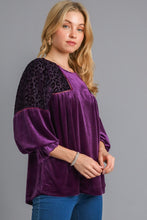 Load image into Gallery viewer, Umgee Velvet Animal Print Burnout Top in Eggplant

