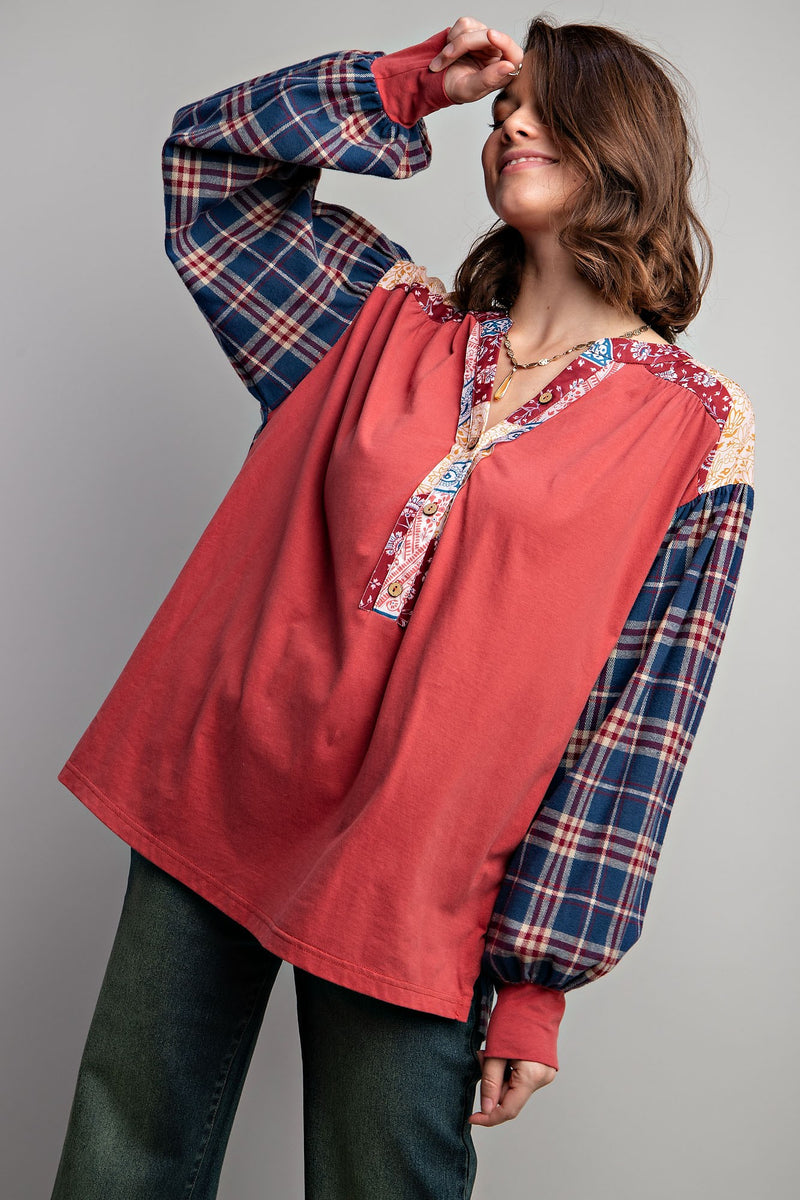 Easel Mix and Match Print Henley Top in Dried Rose June Adel