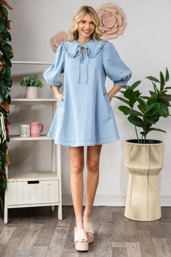 Veveret Denim Mini Dress with Peter Pan Collar in Light
