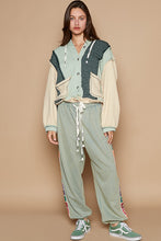 Load image into Gallery viewer, POL Mixed Fabric Hooded Button Down Shacket in Forest/Cream ON ORDER
