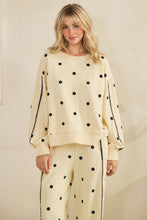 Load image into Gallery viewer, Veveret Charming Polka Dot Lounge Set in Cream/Black
