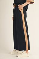 Jodifl Side Contrast Accent Casual Pants in Black