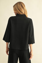 Load image into Gallery viewer, Jodifl Scallop Edge Detail Solid Top in Black
