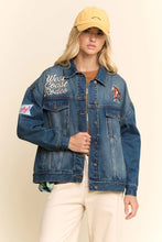 Load image into Gallery viewer, Davi &amp; Dani Western Embroidered Trucker Jacket in Denim Blue
