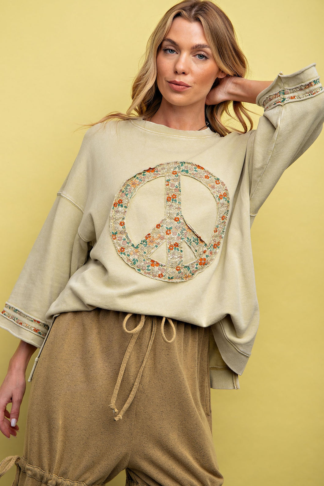 Easel Floral Peace Sign Pullover in Sage ON ORDER Shirts & Tops Easel   