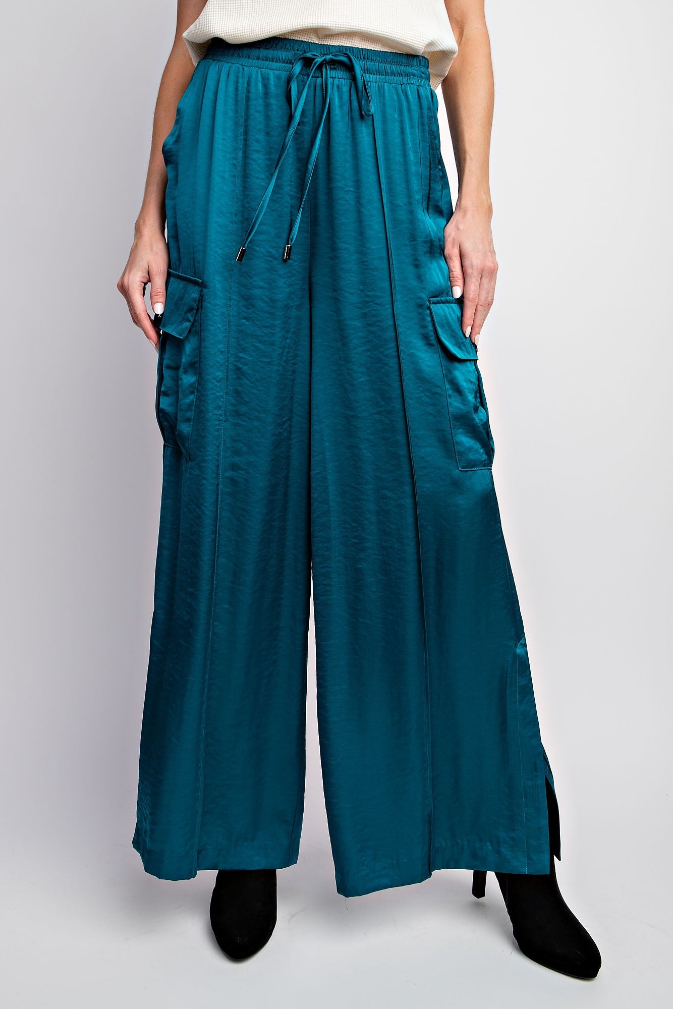 Easel Washed Satin Cargo Pants in Teal – June Adel