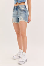 Load image into Gallery viewer, Cello Jeans Mid Waisted Baggy Shorts in Medium Denim
