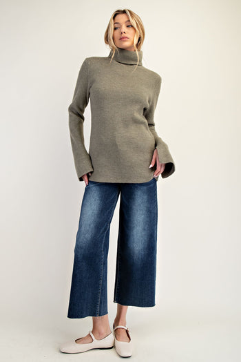 Easel Solid Color Textured Knit Sweater in Sage