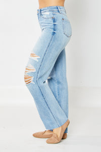 Judy Blue High Rise 90's Destroyed Straight Fit Jeans in Medium