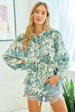 Load image into Gallery viewer, First Love Leaf Print Crinkle Button Down Top in Green
