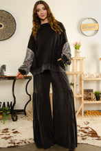 Load image into Gallery viewer, BlueVelvet Oversized Top with Contrasting Sleeves in Black-Charcoal
