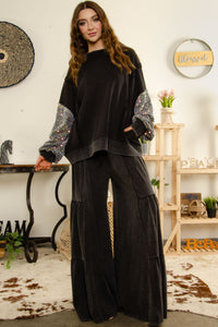 BlueVelvet Oversized Top with Contrasting Sleeves in Black-Charcoal