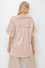 Load image into Gallery viewer, J.Her Mineral Washed Collared Shirt in Clay
