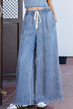 Load image into Gallery viewer, ee:some Mineral Washed Straight Leg Pants in Denim
