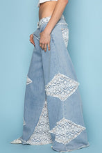 Load image into Gallery viewer, POL Vintage Washed Jeans with Crochet Patches in Denim
