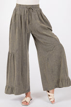 Load image into Gallery viewer, Sewn+Seen Mineral Washed Wide Leg Pants in Grey
