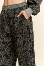 Load image into Gallery viewer, J.nna Textured Floral Print Pants in Black
