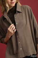 Umgee Linen Scallop Hem Button-Down Blouse in Espresso