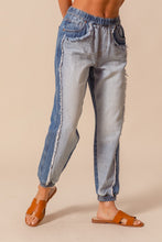 Load image into Gallery viewer, So Me Distressed Jogger in Denim
