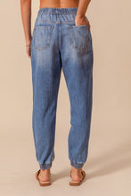 Load image into Gallery viewer, So Me Distressed Jogger in Denim
