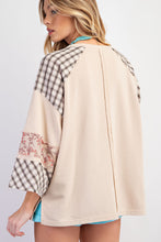 Load image into Gallery viewer, Easel Cotton Terry Knit Top with Heart Patch in Oatmeal
