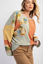 Load image into Gallery viewer, Easel Color Block Thermal Top with Daisy Patch in Sage Combo
