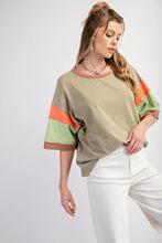 Load image into Gallery viewer, Easel Color Block Sleeves Top in Sage
