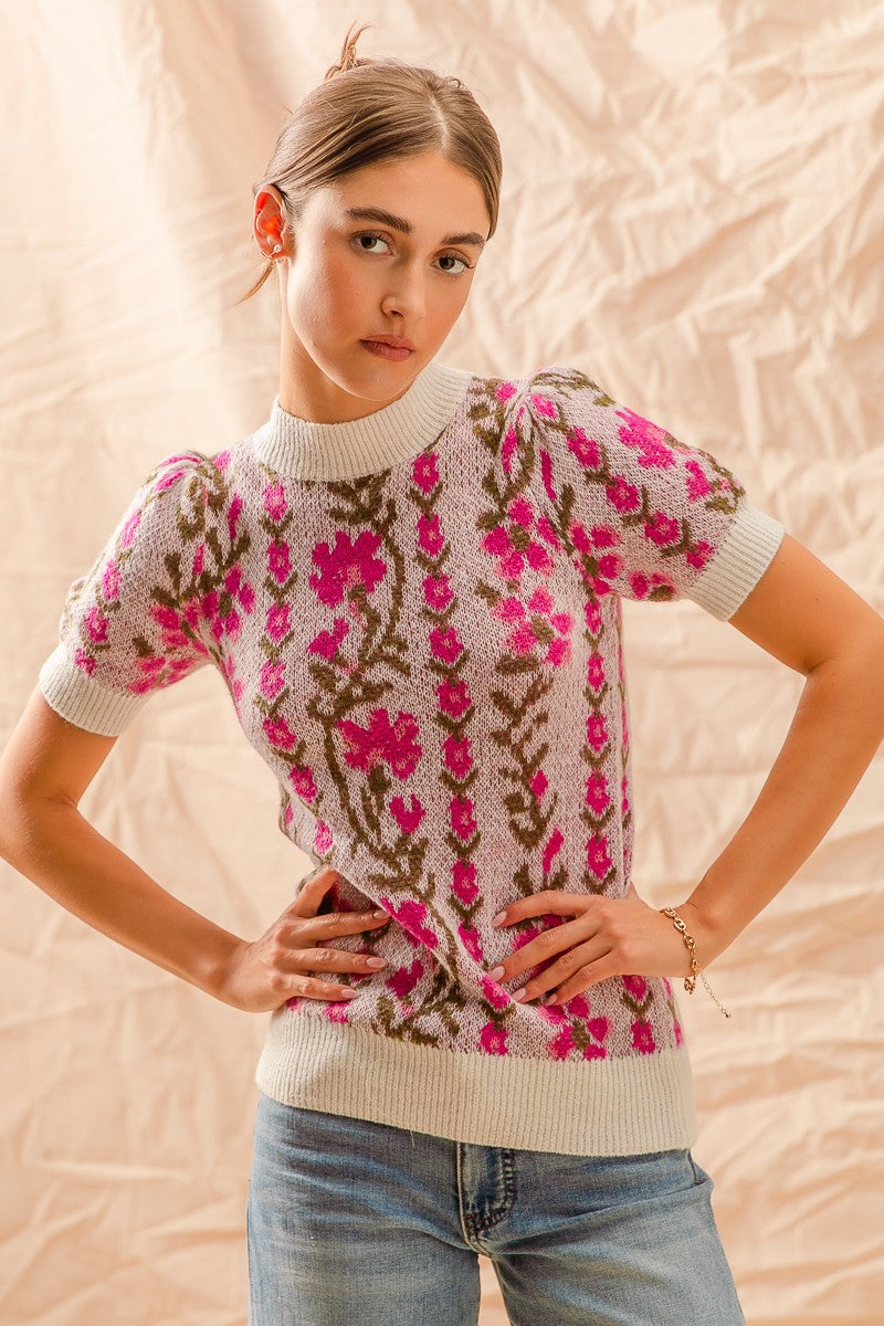 So Me Intarsia Knit Floral Sweater Top in Ivory