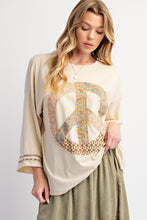 Load image into Gallery viewer, Easel Cotton Jersey Top with Peace Sign Patch Front in Natural
