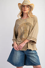 Load image into Gallery viewer, Easel Cotton Jersey Top with Peace Sign Patch Front in Olive
