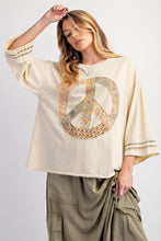 Load image into Gallery viewer, Easel Cotton Jersey Top with Peace Sign Patch Front in Natural
