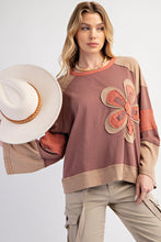 Load image into Gallery viewer, Easel Color Block Top with Flower Patch in Red Bean
