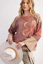 Load image into Gallery viewer, Easel Color Block Top with Flower Patch in Red Bean
