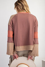 Load image into Gallery viewer, Easel Color Block Top with Flower Patch in Red Bean
