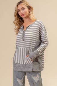 BiBi Thermal Knit Henley Stripe Pattern Top in Grey