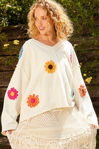 POL OVERSIZED Solid Color Sweater with Chenille Flower Patches in Cream Multi