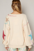 Load image into Gallery viewer, POL OVERSIZED Knit Sweater with Fringe Star Pattern in Pale Beige
