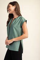 GiGio Solid Color Top with Contrasting Piping Details in Teal
