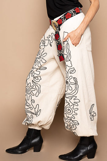 POL Floral Embroidered Twill Joggers in Oatmilk