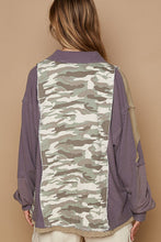 Load image into Gallery viewer, POL OVERSIZED Contrasting Print Twill Jacket in Camo/Charcoal
