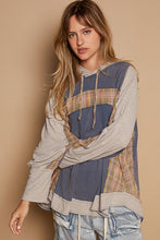 Load image into Gallery viewer, POL OVERSIZED Cotton and Plaid Hooded Top in Ocean Blue
